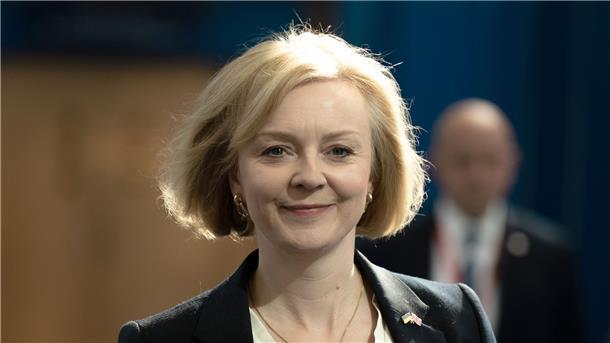 Britische Regierung will Haushaltsplan doch nicht vorziehen Liz Truss, Premierministerin von Großbritannien, trifft zum Jahreskongress der Konservativen Partei im International Convention Centre in Birmingham ein. Wie die BBC berichtete, soll der Haushaltsplan der britischen Regierung statt Ende November bereits in diesem Monat vorgestellt werden.