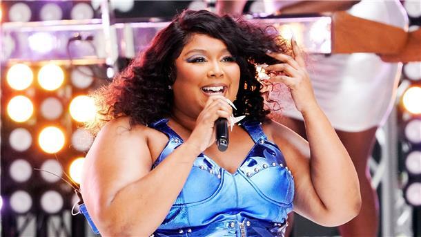 Lizzo erhält Ehrenpreis bei People’s Choice Awards Lizzo wurde bei den People’s Choice Awards geehrt.