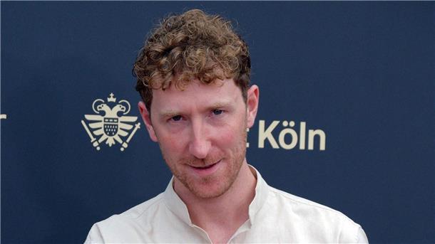Mehr als 23 Hingucker fürs Fernsehjahr 2023 Louis Klamroth ist der neue Moderator bei „hart aber fair“.