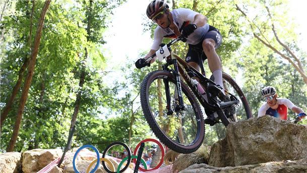 Mountainbike: Pidcock siegt nach Defekt-Drama Luca Schwarzbauer auf dem olympischen MTB-Kurs