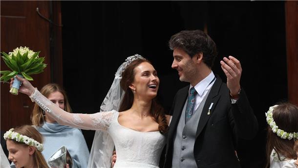 Prinzessin von Bayern lernt mit „Monaco Franze“ Bairisch Ludwig Prinz von Bayern und seine Frau Sophie-Alexandra Prinzessin von Bayern haben in München geheiratet.