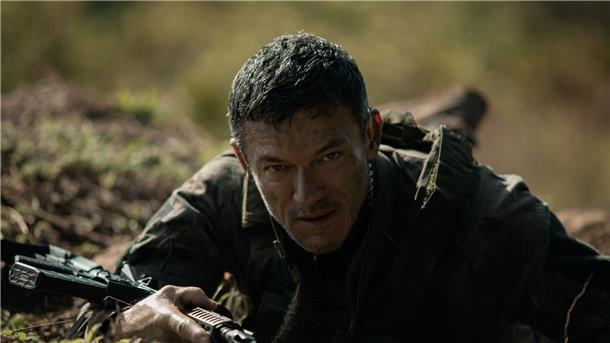 Thrillerserie „Echo 3“: Luke Evans als US-Elite-Soldat Luke Evans spielt in „Echo 3 “ einen US-Elite-Soldat.