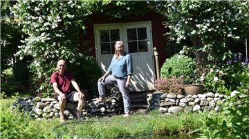 Lutz Mauder und Andrea Türk öffnen am Wochenende ihre Gartenpforte.