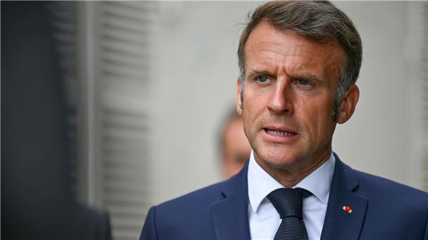 Frankreichs Premier sieht Lösung der Krise ohne Neuwahlen Macron muss entscheiden, ob er Neuwahlen ausruft oder ob es einen anderen Ausweg aus der Regierungskrise gibt (Archivbild).