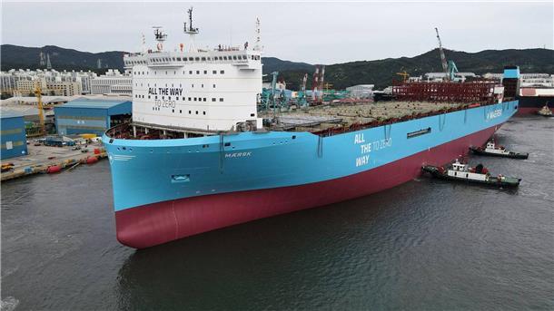 Maersk stellt größere Methanol-Containerfrachter vor Maersk-Containerfrachter mit Methanolantrieb