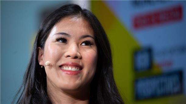 Mai Thi Nguyen-Kim wird geehrt.