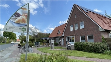 Allee-Café an der Strandallee in Burhave.