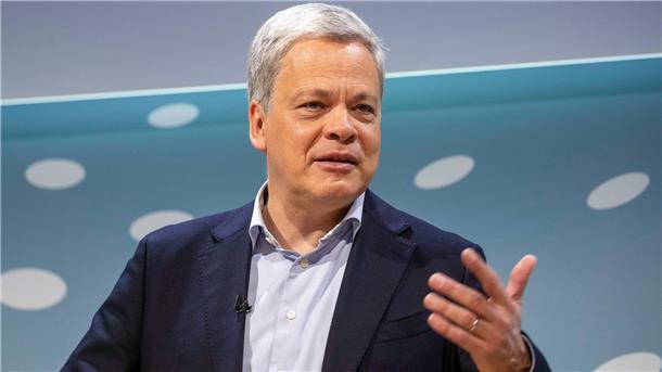Manfred Knof, Vorstandsvorsitzender der Commerzbank, verlängert seinen Ende 2025 auslaufenden Vertrag nicht.