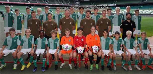 Tjark Ahrens aus Heinrichsdorf kickt in der U12 von Werder Bremen SV Werder Bremen