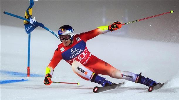 Odermatt geschlagen: Steen Olsen gewinnt in Schladming Marco Odermatts Siegesserie ist gerissen.