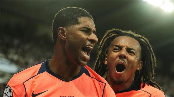 Marcus Rashford (links) traf doppelt für den FC Barcelona