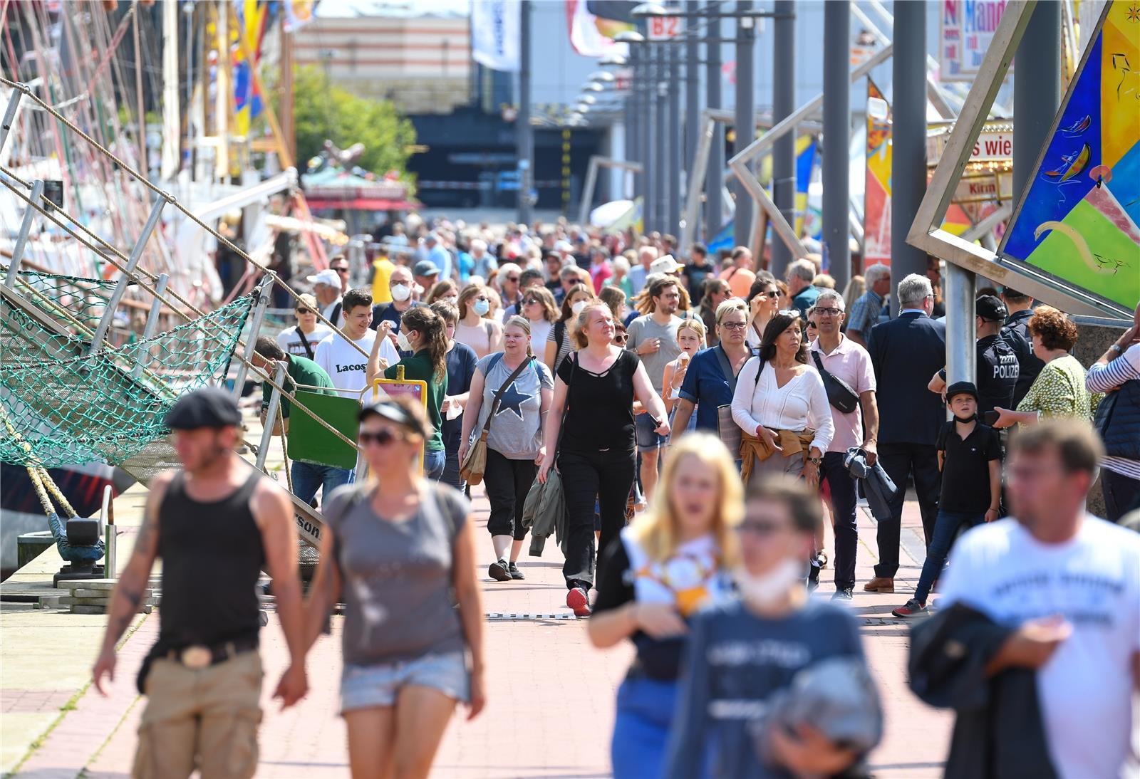 Maritime Tage in Bremerhaven 2021: Auf dem Festgelände war ordentlich was los.