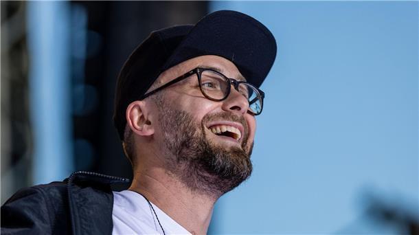 EM-Songs beschwören Zuversicht und Zusammenhalt Mark Forster stimmt mit einem Ohrwurm auf die Fußball-EM ein.