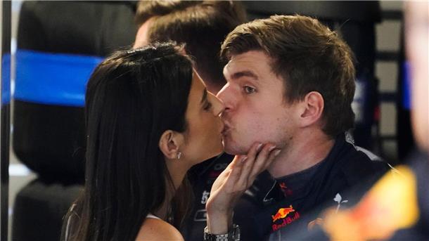 Formel-1-Weltmeister Verstappen zum ersten Mal Vater Max Verstappen und Freundin Kelly Piquet sind Eltern einer Tochter geworden.