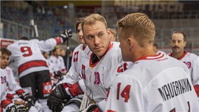 Maximilian Franzreb stand beim Spiel in Odense im Pinguins-Tor.