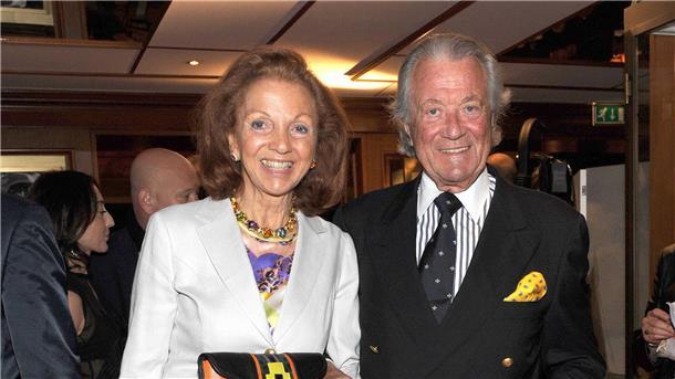 Meggles Ehefrau Marina (l) soll das Erbe ihres Mannes nun weiterführen. (Archivbild)