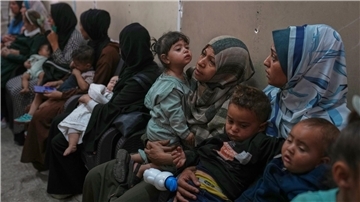 Evangelische Kirchen unterstützen Hilfe für Kinder aus Gaza Mehrere Städte wollen Kinder aus Gaza und Israel aufnehmen - und bekommen dabei nun Unterstützung. (Archivbild)