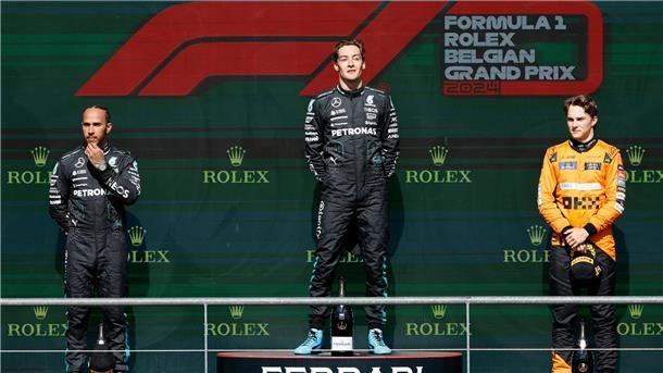 Mercedes feierte erstmals nach 2022 wieder einen Doppelerfolg, doch später wird George Russell (M) der Sieg aberkannt.