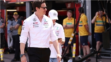 Mercedes-Teamchef Toto Wolff reagiert auf Aussagen eines Amtskollegen.