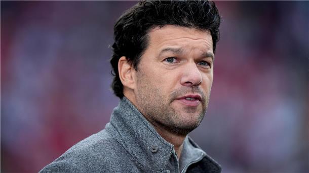 Ballack: Bayern zählt in der Königsklasse nicht zu Favoriten Michael Ballack zählt den FC Bayern nicht zu den großen Titel-Kandidaten in der Champions League.