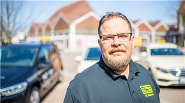 Michael Brümmer, Taxiunternehmer aus Geestland. Foto Hartmann