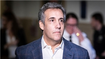 Michael Cohen wird als zentrale Figur gesehen, um eine direkte Verbindung zwischen Trump und Schweigegeldzahlungen an einen Pornostar herzustellen.