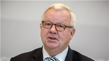 Michael Fuchs (CDU), damals stellvertretender Vorsitzender der Unionsfraktion im Bundestag.