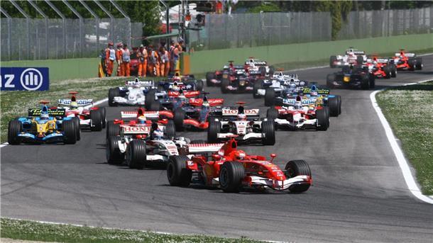 Schumachers letzter Ferrari wird versteigert Michael Schumachers letzter Ferrari aus der WM-Saison 2006 wird versteigert.