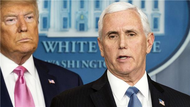 Mike Pence (r) war bis 2021 US-Vizepräsident unter Donald Trump.