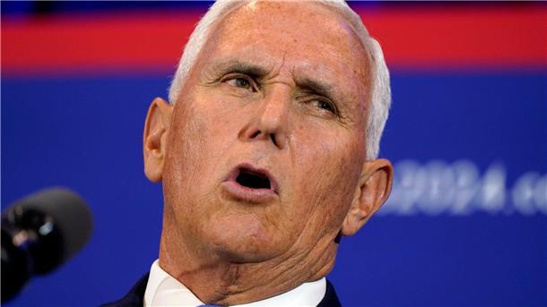 Pence startet Wahlkampf mit verbalem Angriff auf Trump Mike Pence, republikanischer Präsidentschaftskandidat und ehemaliger Vizepräsident der USA.