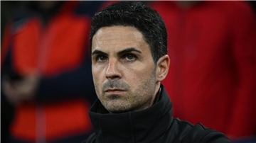 Mikel Arteta soll bis 2027 Arsenal-Trainer bleiben.