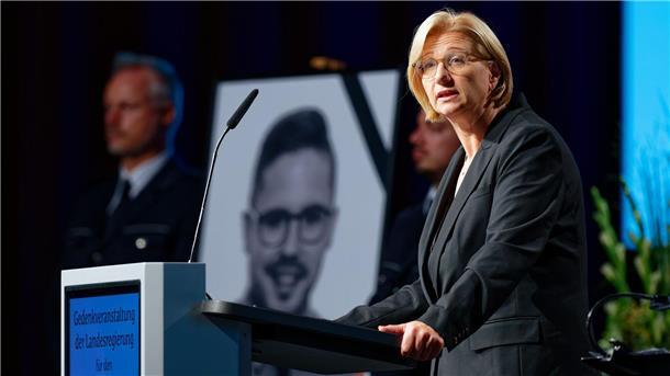 Ministerpräsidentin Anke Rehlinger. Zur Gedenkfeier waren laut Innenministerium rund 1.500 Menschen gekommen.