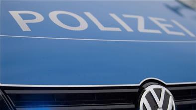 Vermummter fährt mit Plastikwaffe durch Rotenburg Mit angelegter Schutzweste und einem echt aussehenden Maschinengewehr ist ein Autofahrer durch die Rotenburger Innenstadt gefahren. (Symbolbild)