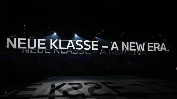 Vor IAA: BMW zeigt erstes Serienmodell der Neuen Klasse Mit dem iX3 hat BMW das erste Serienmodell der Plattform vorgestellt.