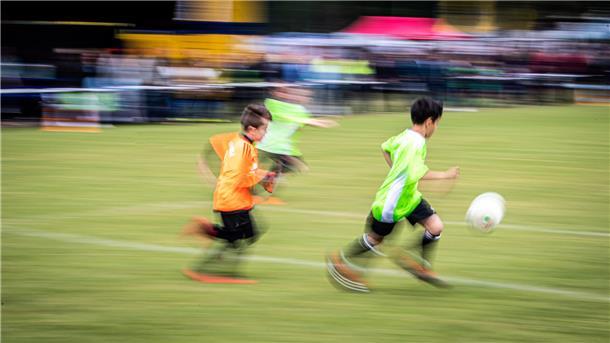 Mit dem Junior-Coach-Programm beginnt die Ausbildung junger Fußballtrainer.