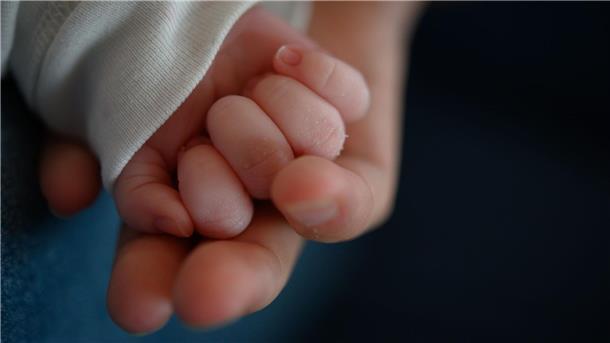Kindergrundsicherung: Esken rechnet mit baldiger Einigung Mit der Kindergrundsicherung sollen Leistungen für Familien zusammengefasst und zugleich erhöht werden.