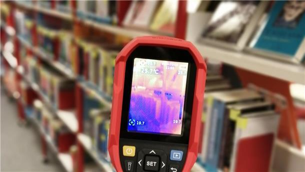 Wärmebildkamera im Einsatz in der Kreisbibliothek in Brake
