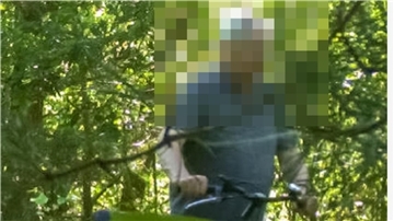Mit diesem damals noch unverpixelten Bild suchte die Polizei Anfang dezember nach dem Zeugen.