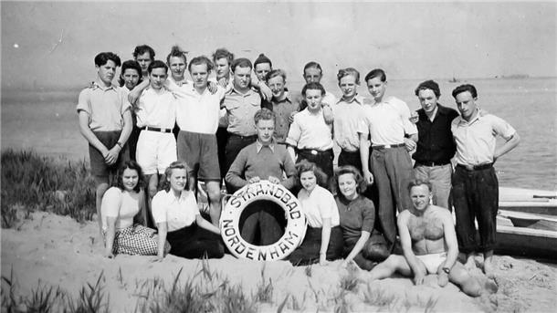 Mit dieser Gruppe begann die Geschichte des Wassersportvereins Nordenham vor 75 Jahren.