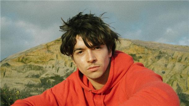 Mit einem ersten Release auf Tiktok schaffte er den Durchbruch: Mika.