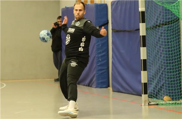 Mit etlichen Paraden machte Kevin Kuessner in Schneverdingen immer wieder Angriffe der Gastgeber zunichte und half so, den Vorsprung stetig auszubauen.