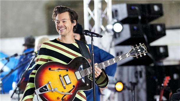 Harry Styles singt bei den Grammys Mit seinem Album „Harry’s House“ landete Harry Styles in zahlreichen Ländern auf Platz eins der Charts.