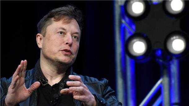 Musk: Twitter-Nachfolger X bekommt Sprach- und Videoanrufe Mit Sprach- und Videoanrufen würde Musk in einen Markt eintreten, in dem es viele Wettbewerber und gefestigte Nutzer-Vorlieben gibt.