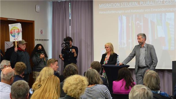 Mit umstrittenen Äußerungen hat der Tübinger Oberbürgermeister Boris Palmer heftige Kritik auf sich gezogen.