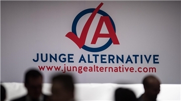 Mitglieder der Jungen Alternative bei einem Bundeskongress (Archivbild).