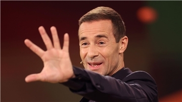 Moderator Kai Pflaume bleibt den Öffentlich-Rechtlichen treu.