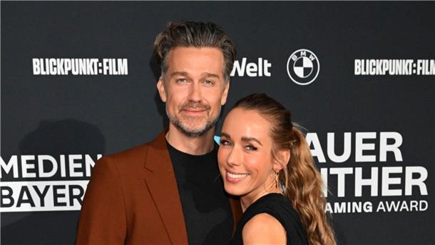 Bei den Carpendales gibt es Raclette und Fondue Moderatorin Annemarie Carpendale und Schauspieler Wayne Carpendale bei den Medientagen München.