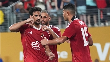 Mohamed Ali Ben Romdhane (l) machte Tunesiens WM-Teilnahme perfekt.