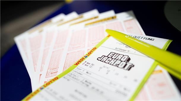 Nach 16 Ziehungen ohne Hauptgewinn wurde jetzt der Jackpot geknackt.