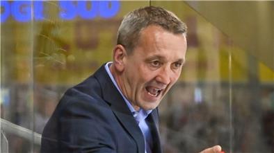 Nach 308 DEL-Spielen am Stück stand Trainer Thomas Popiesch am Mittwoch erstmals nicht bei den Fischtown Pinguins an der Bande.